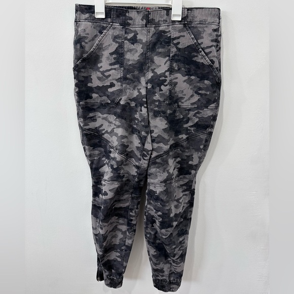 SPANX Denim - Spanx Women’s Stretch Twill Cargo Joggers - XL